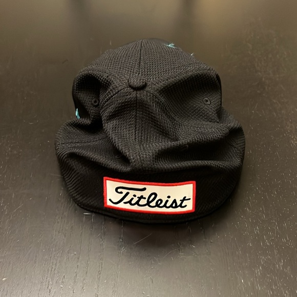 Titleist Footjoy ProV1 Men’s M/L Fitted Hat - Picture 4 of 6